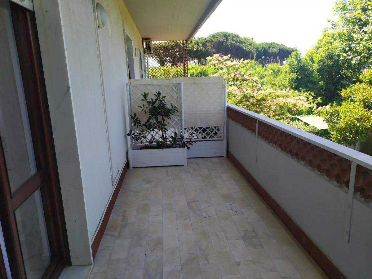 B&B Tra Mare E Marmo Marina Di Carrara Exterior photo