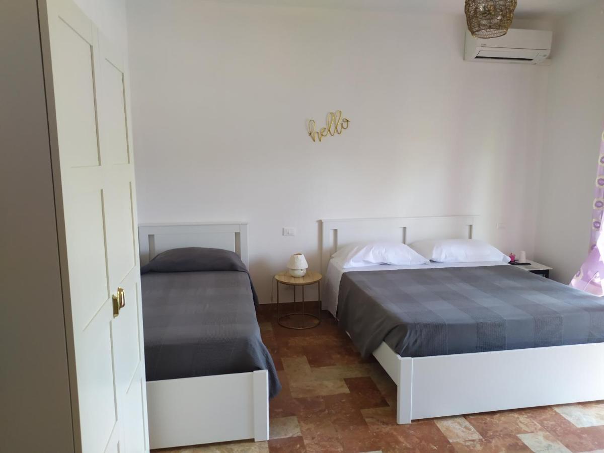 B&B Tra Mare E Marmo Marina Di Carrara Exterior photo